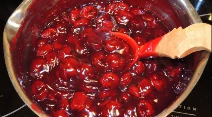 Торт - чорний ліс, покроковий рецепт з фото (салати) Торт - чорний ліс, покроковий рецепт з фото