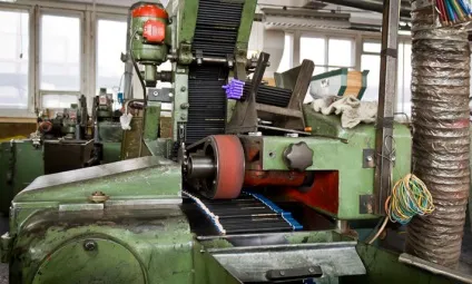 Те! - made in tomsk як роблять олівці з сибірського кедра (tomsk) Те! - made in tomsk як роблять олівці з сибірського кедра