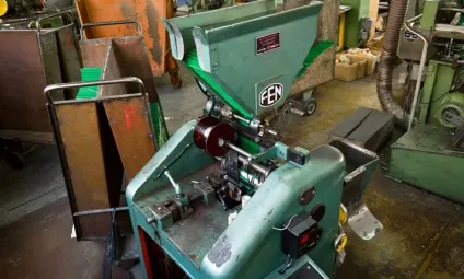 Те! - made in tomsk як роблять олівці з сибірського кедра (роблять) Те! - made in tomsk як роблять олівці з сибірського кедра