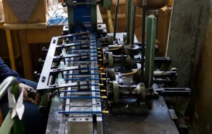 Те! - made in tomsk як роблять олівці з сибірського кедра (олівці) Те! - made in tomsk як роблять олівці з сибірського кедра