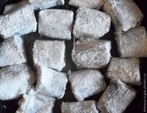 тушкований хек