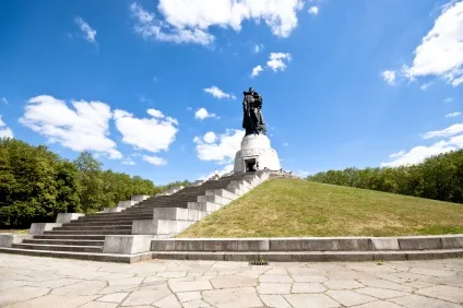 Трептов-парк докладний опис, адреса і фото