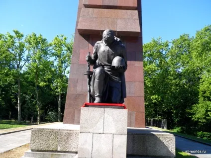 Трептов парк