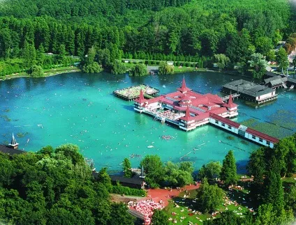 Тури в Хевіз, ціни на відпочинок в Хевіз з лікуванням