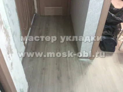 Укладання ламінату в пана образному коридорі (коридорі) Укладання ламінату в пана образному коридорі