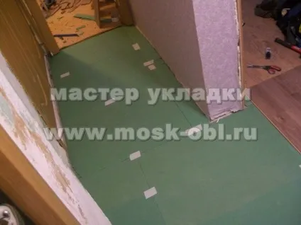 Укладання ламінату в пана образному коридорі (укладання ламінату в коридорі рубльовської шосе) Укладання ламінату в пана образному коридорі