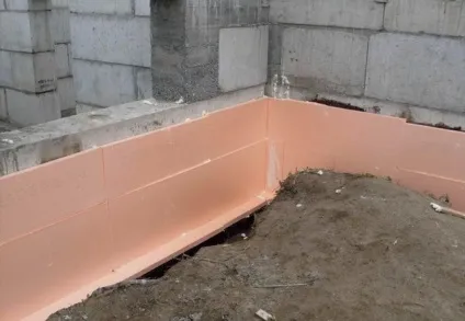 Утеплення підпілля в дерев'яному будинку (дерев'яному) Утеплення підпілля в дерев'яному будинку