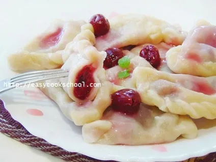 Вареники з вишнею рецепт з фото крок за кроком, легкі рецепти (покроково) Вареники з вишнею рецепт з фото крок за кроком, легкі рецепти