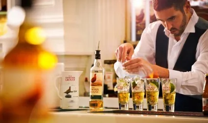 Віскі the famous grouse