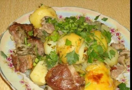 Дуже смачні рецепти картоплі в рукаві в духовці з фото (рецепти) Дуже смачні рецепти картоплі в рукаві в духовці з фото
