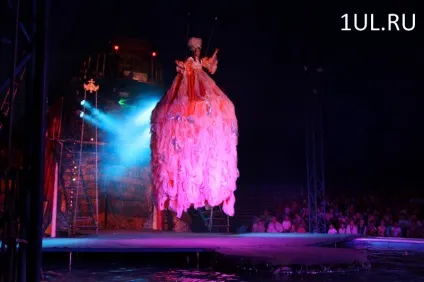 Вперше ульяновци можуть побачити циркове шоу на воді «aqua-show» (ульяновск) Вперше ульяновци можуть побачити циркове шоу на воді «aqua-show»