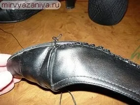 В'язана взуття
