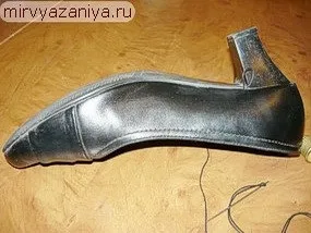 В'язана взуття