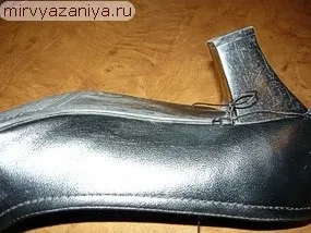 В'язана взуття