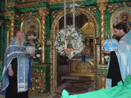 Храм святителя луки (собор Святої Трійці в Сімферополі) (храм) Храм святителя луки (собор Святої Трійці в Сімферополі)
