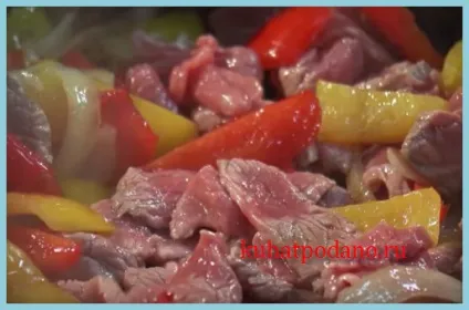 Смажені огірки з м'ясом, овочами і рисом, їсти подано! Кулінарний блог (рисом) Смажені огірки з м'ясом, овочами і рисом, їсти подано! кулінарний блог