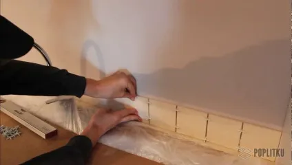 Рідкі цвяхи для керамічної плитки на які клеїти керамічну плитку у ванній, чи можна (які) Рідкі цвяхи для керамічної плитки на які клеїти керамічну плитку у ванній, чи можна