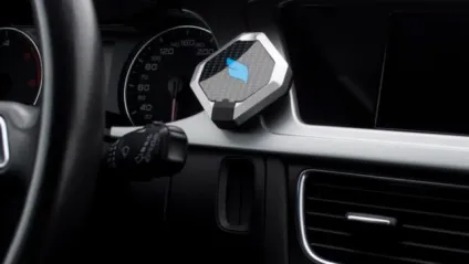7 гаджетів для авто, про які ви (можливо) не знали (zus smart car charger) 7 гаджетів для авто, про які ви (можливо) не знали