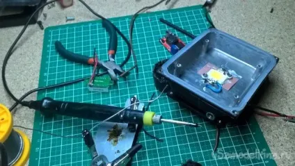 Автономний прожектор або накамерне світло своїми руками (накамерний) Автономний прожектор або накамерне світло своїми руками