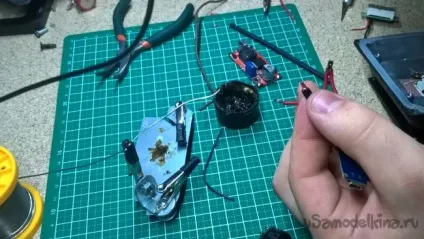 Автономний прожектор або накамерне світло своїми руками (накамерний) Автономний прожектор або накамерне світло своїми руками