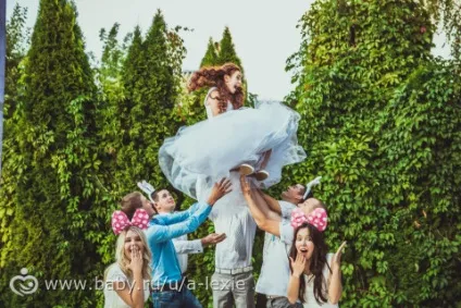 А у нас сьогодні 10 років весілля - знання онлайн для всієї родини (десять) А у нас сьогодні 10 років весілля - знання онлайн для всієї родини