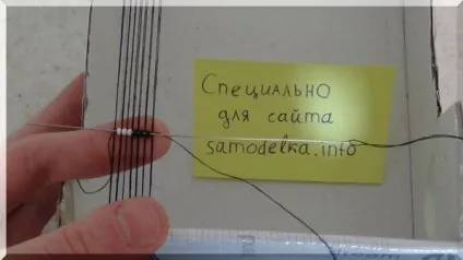 Браслет з бісеру на верстаті