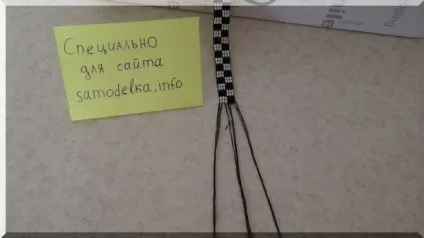 Браслет з бісеру на верстаті