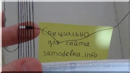 Браслет з бісеру на верстаті