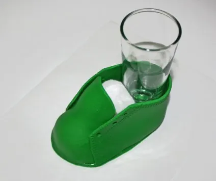 Дитяче взуття з мастики