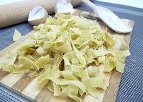 Домашня локшина покрокове приготування