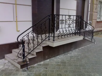 Фото кованих перил на ганок як зробити їх самостійно, особливості конструкцій, вибір (зробити) Фото кованих перил на ганок як зробити їх самостійно, особливості конструкцій, вибір
