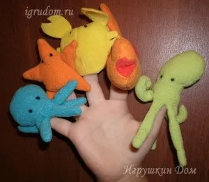 Іграшки - пальчикові ляльки
