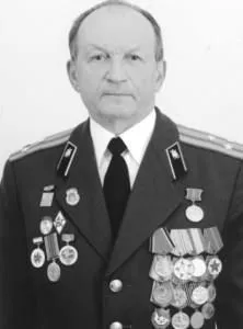 До 50-річчя військово-політичних училищ (50-річчя) До 50-річчя військово-політичних училищ