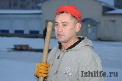 Іжевський двірник-художник я для школярів малюю, а вони мене «здають» ... - новини Хмельніцкійа і Удмуртії (малюю) Іжевський двірник-художник я для школярів малюю, а вони мене «здають» ... - новини Хмельніцкійа і Удмуртії