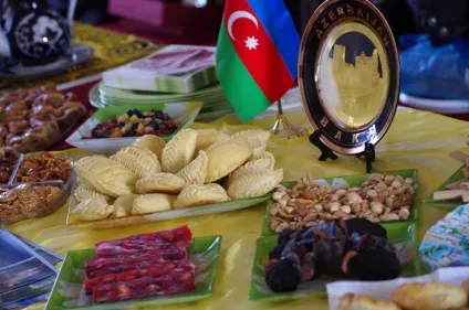 Як відзначають Науриз в різних країнах, мікс (значення свічка світло) Як відзначають Науриз в різних країнах, мікс