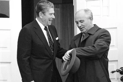 Як президент сша Рейган глумився над ссср (глумився) Як президент сша Рейган глумився над ссср