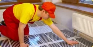 Як зробити теплий плівковий підлогу в будинку своїми руками