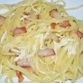 Картопля тушкована з ковбасою рецепт з фото