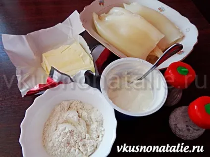 Кальмари тушковані в сметані