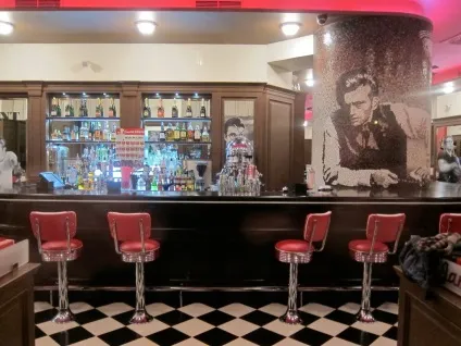 Класичний американський дайнер - anna strukova - medium (Beverly Hills Diner) Класичний американський дайнер - anna strukova - medium