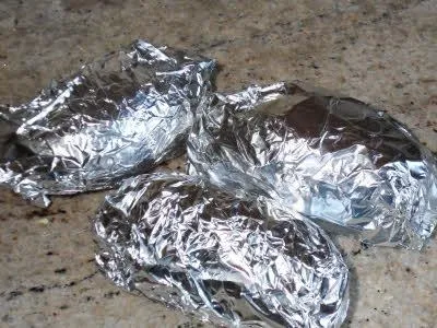 Як смачно запекти картоплю у фользі (фользі) Як смачно запекти картоплю у фользі