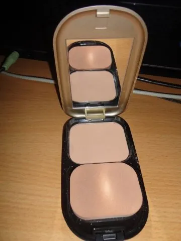 Компактна пудра для обличчя facefinity від max factor - відгуки, фото і ціна