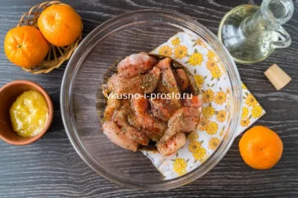 Куряча грудка з мандаринами