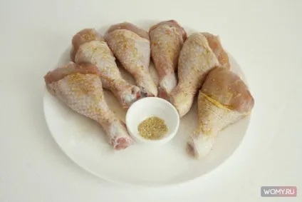 Курячі ніжки, тушковані в сметанному соусі (курячі) Курячі ніжки, тушковані в сметанному соусі