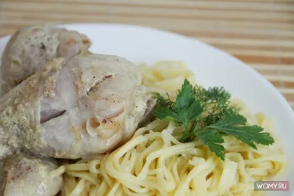 Курячі ніжки, тушковані в сметанному соусі (курячі) Курячі ніжки, тушковані в сметанному соусі