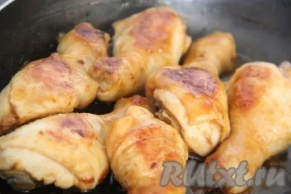 Курка, маринована в цибулі - готуємо покроково з фото