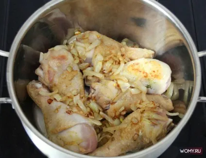 Курячі ніжки, тушковані в сметанному соусі (курячі) Курячі ніжки, тушковані в сметанному соусі