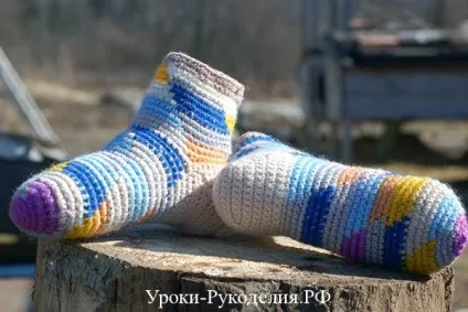 Майстер-клас з в'язання шкарпеток гачком - уроки рукоділля (із залишків пряжі) Майстер-клас з в'язання шкарпеток гачком - уроки рукоділля
