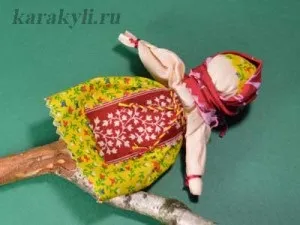 Світове дерево - народна тряпічная лялька на весілля, каракулі