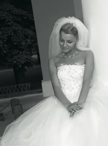 Знайти весільну сукню, весільний журнал bride (журнал) Знайти весільну сукню, весільний журнал bride